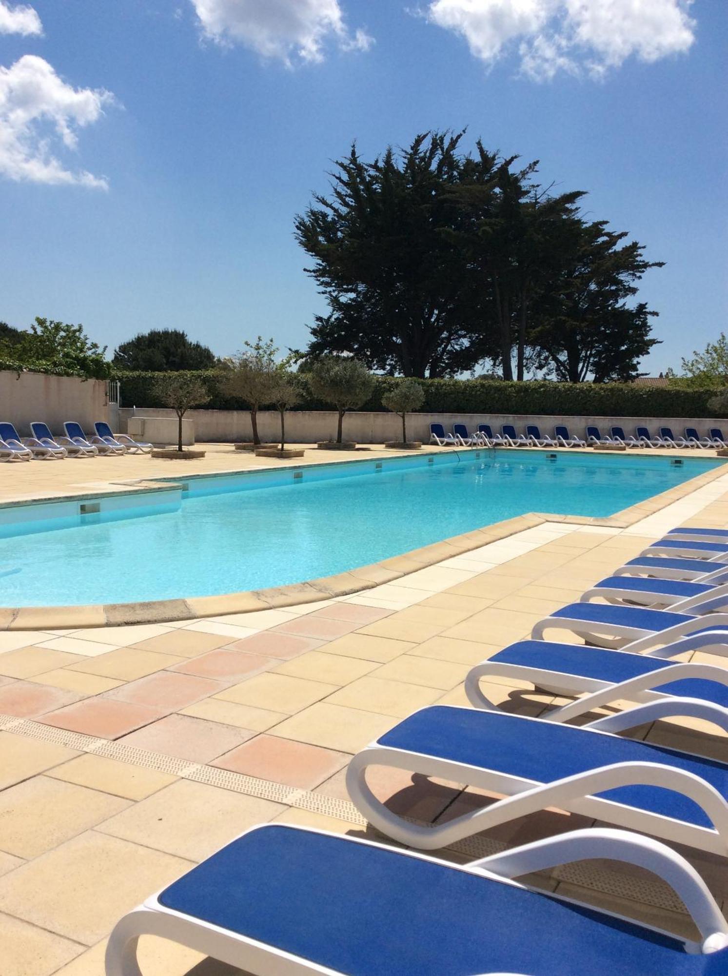 Agreable Logt A En Re Avec Piscine *